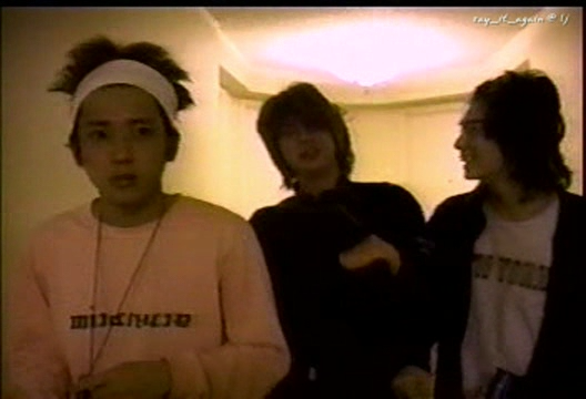 Arashi in Hawaii - Waking up (SUBBED clip).avi_000373642