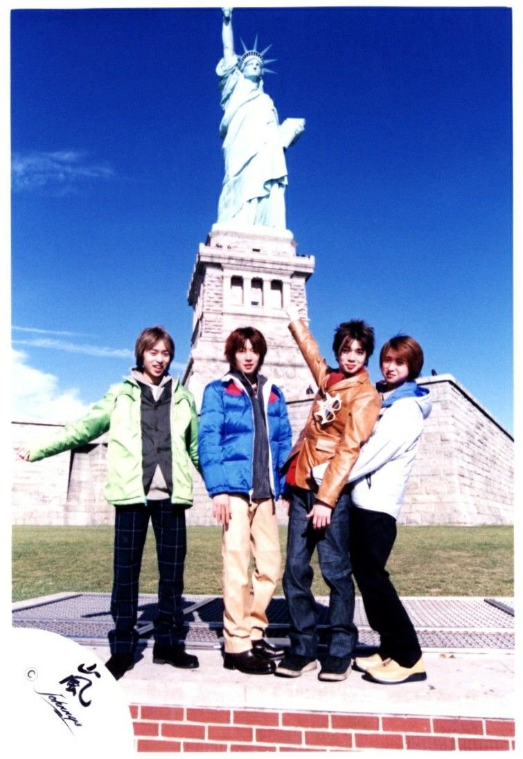 Arashi in NY - Shop Photos (9)