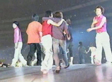 Sugao Concert (2000) - part 3.avi_20250729_144850.814