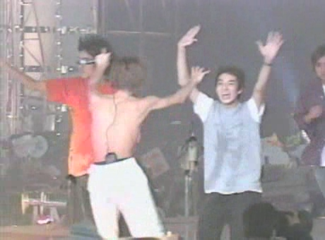 Sugao Concert (2000) - part 3.avi_20250729_145217.111