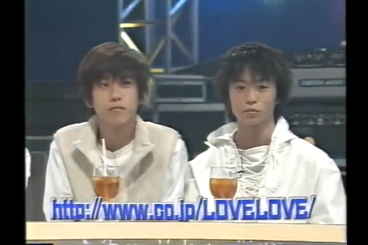 1999.10.16 KinKi Kids LOVE LOVE あいしてる - 嵐 Full.mp4_20250820_205403.800