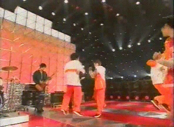 2000.03.31 Music Station - 아라시 SUNRISE日本 02.avi_20250822_171000.948