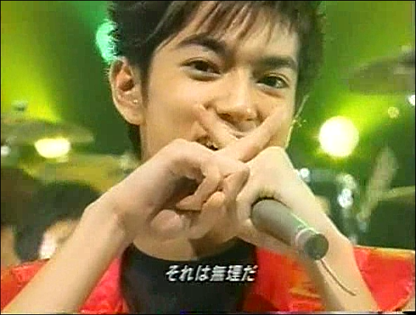 2000.08.25 Music Station - 아라시 台風ジェネレ-ション + 明日に向かって吠えろ.avi_20250823_210155.928