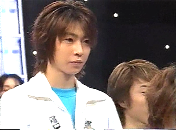 2000.11.03 Music Station - 아라시 感謝カンゲキ雨嵐.avi_20250823_210924.586