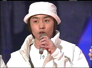 2000.12.07 2000 FNS 가요제 - 아라시 感謝カンゲキ雨嵐 + Talk.mpg_20250824_072535.047