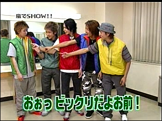 2001.02.15 AX Music TV - 아라시 A Day in Our Life+Talk.mpg_20250824_124855.504