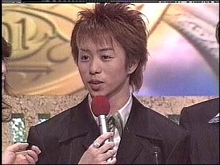 2001.12.19 Best Artist 2005 - 아라시 Talk+君のために僕がいる+時代.mpg_20250824_171941.598