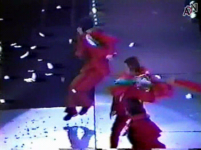 [2001.12.23] Join the Storm - All Arena Tour - Part 3.avi_20250711_201013.935