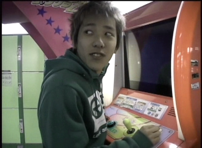 [2002] ALL or NOTHING part1.avi_001703272