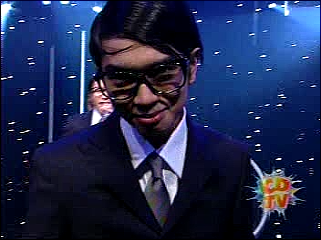 2002.04.13 CDTV - 아라시 ナイスな心意氣.mpg_20250826_074146.399