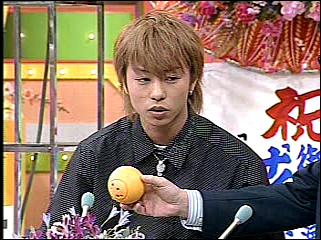 2002.05.03 와랏테 이이토모 - 텔레폰 쇼킹 사쿠라이 쇼.mpeg_20250824_210632.619