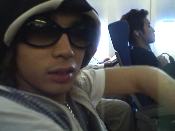 2003 12 17 How's it going SUMMER CONCERT 2003 3 Backstage.avi_20250702_220438.328