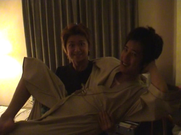 2003 12 17 How's it going SUMMER CONCERT 2003 3 Backstage.avi_20250702_221404.838