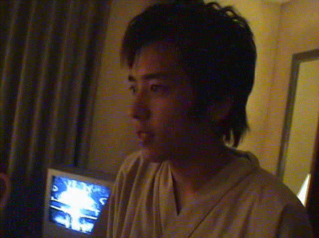 2003 12 17 How's it going SUMMER CONCERT 2003 3 Backstage.avi_20250702_221525.955