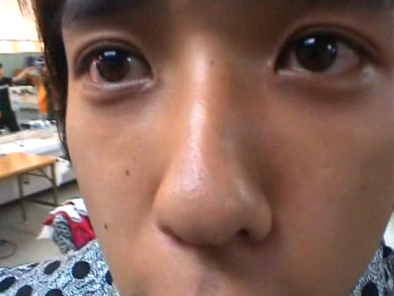 2003 12 17 How's it going SUMMER CONCERT 2003 3 Backstage.avi_20250702_223705.511