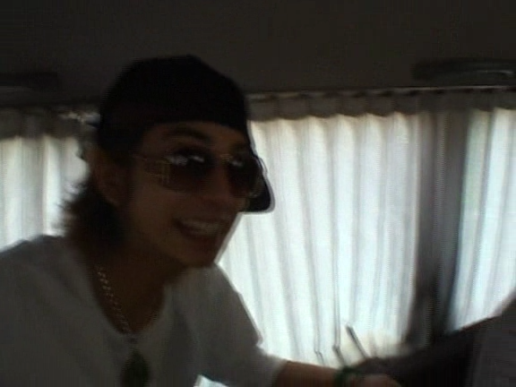 2003 12 17 How's it going SUMMER CONCERT 2003 3 Backstage.avi_20250703_112416.788