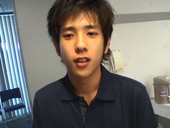 2003 12 17 How's it going SUMMER CONCERT 2003 3 Backstage.avi_20250703_120306.791