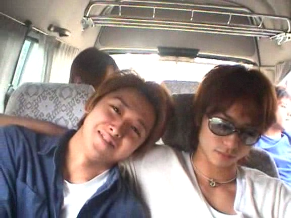 2003 12 17 How's it going SUMMER CONCERT 2003 3 Backstage.avi_20250703_120743.344