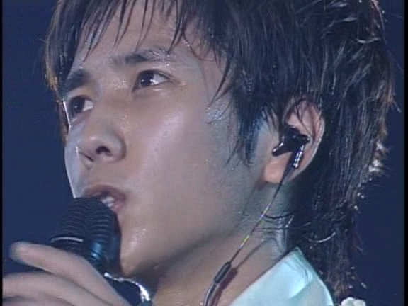 2003 12 17 How's it going SUMMER CONCERT 2003 3 Backstage.avi_20250703_121639.401