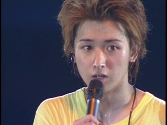 2003 12 17 How's it going SUMMER CONCERT 2003 3 Backstage.avi_20250703_123239.654