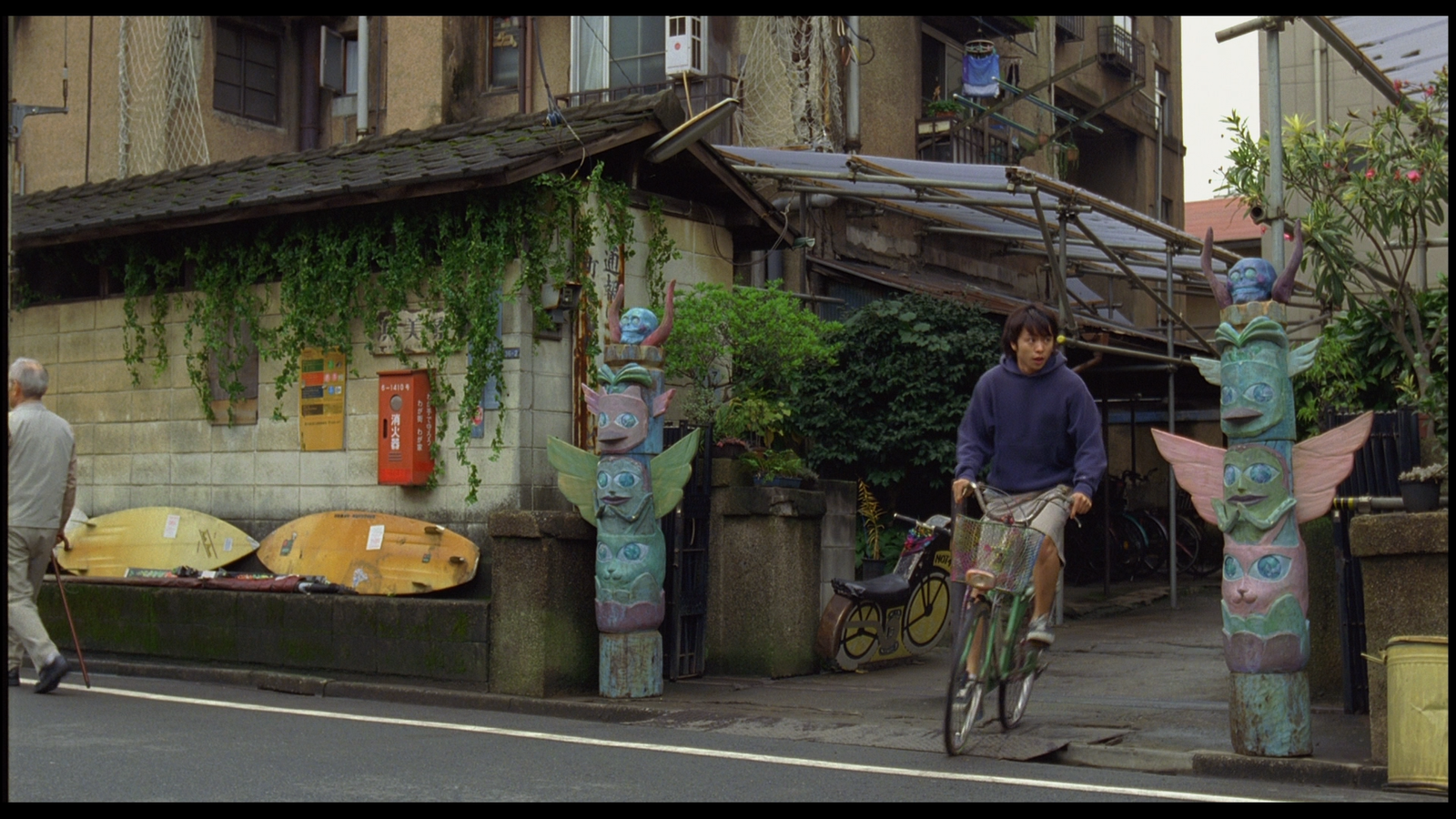 Honey.And.Clover.2006.1080p.BluRay.REMUX.AVC.DTS-HD.MA.5.1-RMS.mkv_005344194