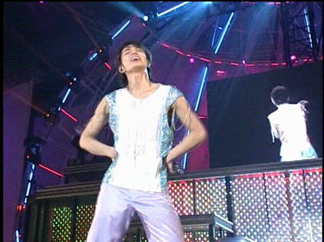 Iza Now bonus - Eyes with delight (member angle).avi_20250901_210313.832