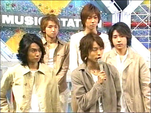 2003.02.07 Music Station - 아라시 Talk + とまどいながら.avi_20250827_091705.103