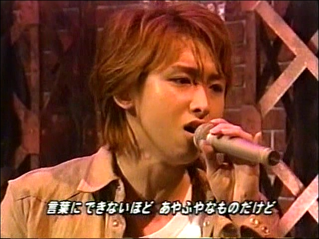 2003.02.07 Music Station - 아라시 Talk + とまどいながら.avi_20250827_091941.951