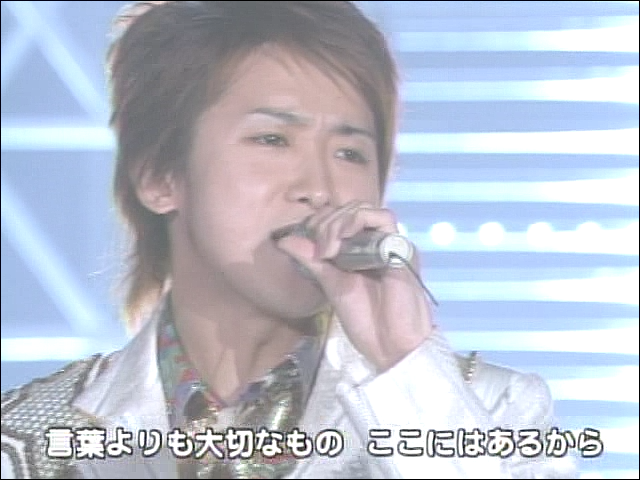 2003.12.03 2003 FNS 가요제 - 아라시 言葉より大切なもの.mpg_20250827_132236.787