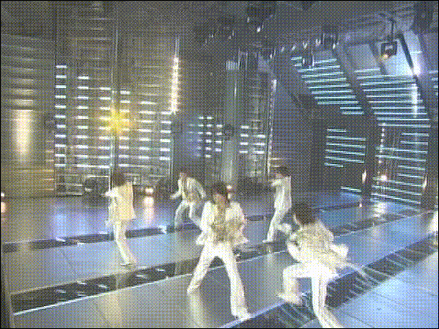 2003.12.03 2003 FNS 가요제 - 아라시 言葉より大切なもの.mpg_20250827_132254.969