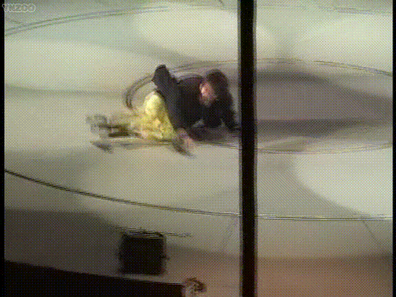 [2004.01.12] Live is Hard (Part 2).avi_20250711_220803.281