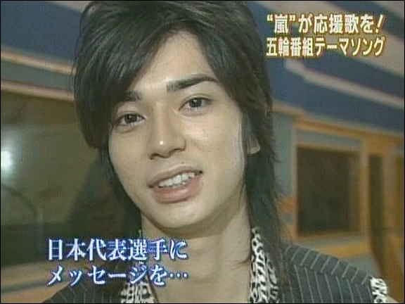 2004.07.01 NTV 더와이드 - 아라시 신곡 HERO 레코딩.avi_20250827_212216.340