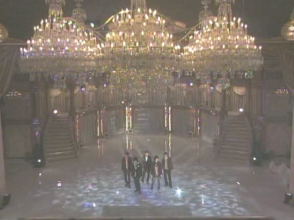 2004.12.01 FNS 가요제 2004 - 아라시, 각트.avi_20250901_072420.415