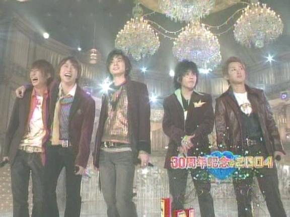 2004.12.01 FNS 가요제 2004 - 아라시, 각트.avi_20250901_072641.086